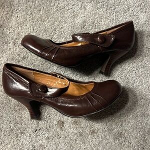 Steve Madden Kitten Vintage Heels